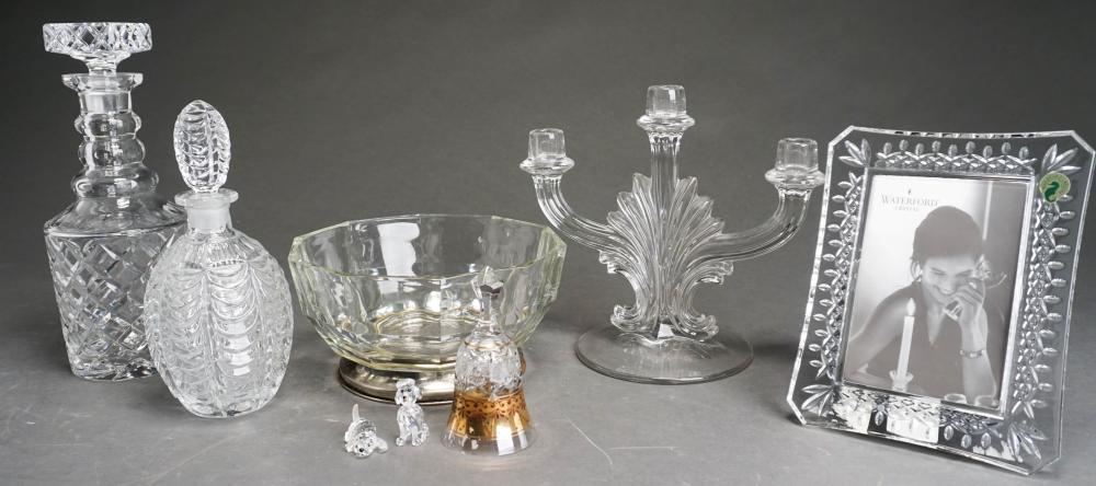 GROUP OF ASSORTED CRYSTAL AND GLASS 32c9b3