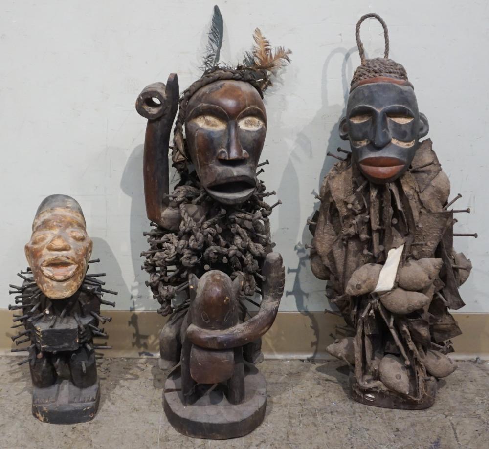 THREE AFRICAN WOOD AND METAL STANDING 32ca73