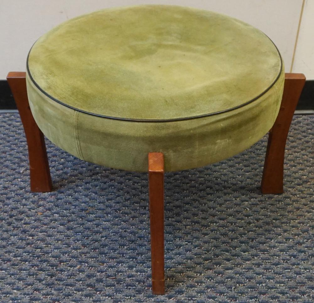 MID CENTURY MODERN TEAK AND UPHOLSTERED 32cbbd