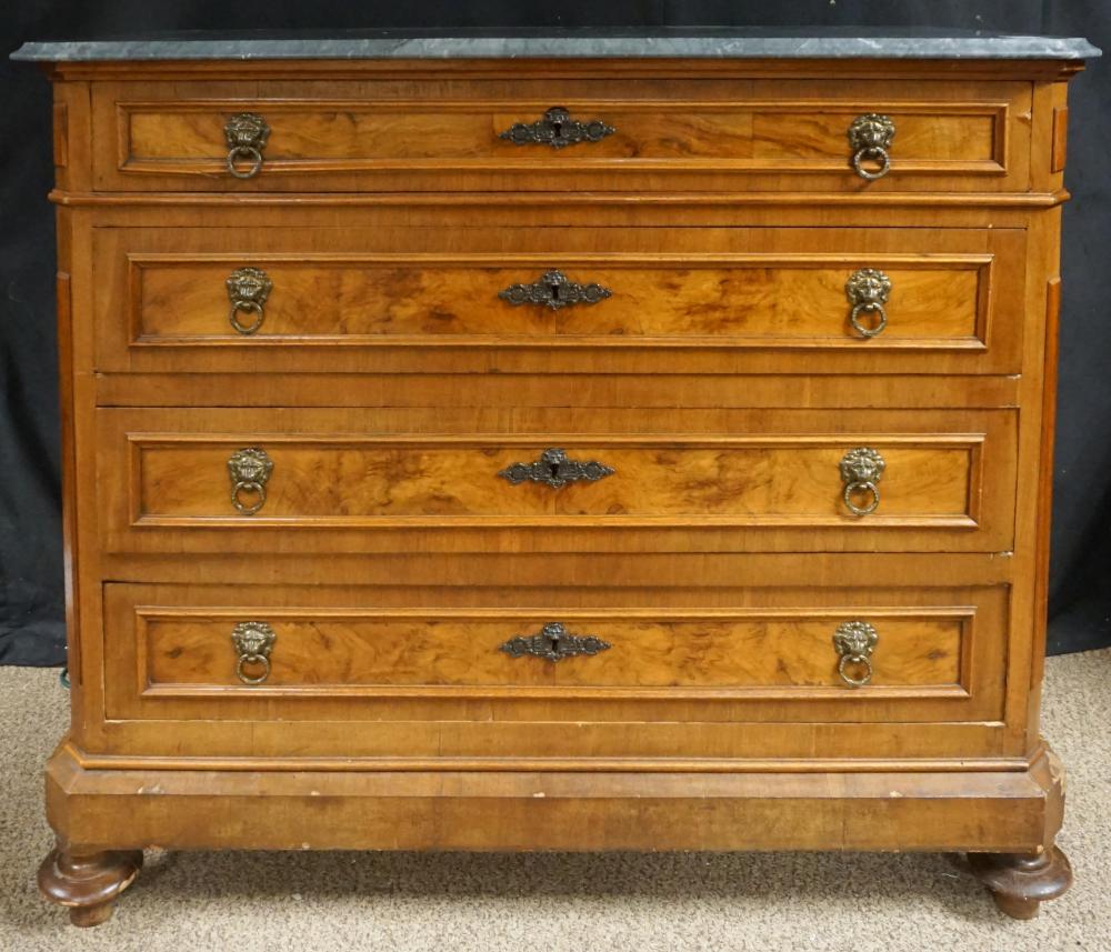 CONTINENTAL BAROQUE STYLE WALNUT 32cc69