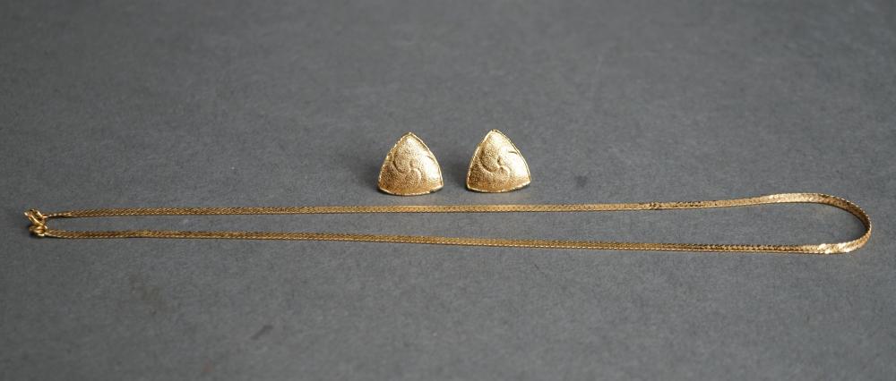 COLLECTION OF 18 KARAT YELLOW GOLD 32ccb3