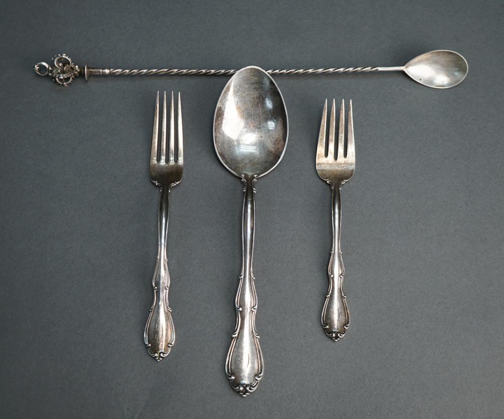 THREE TOWLE STERLING SILVER FLATWARE 32ccd9