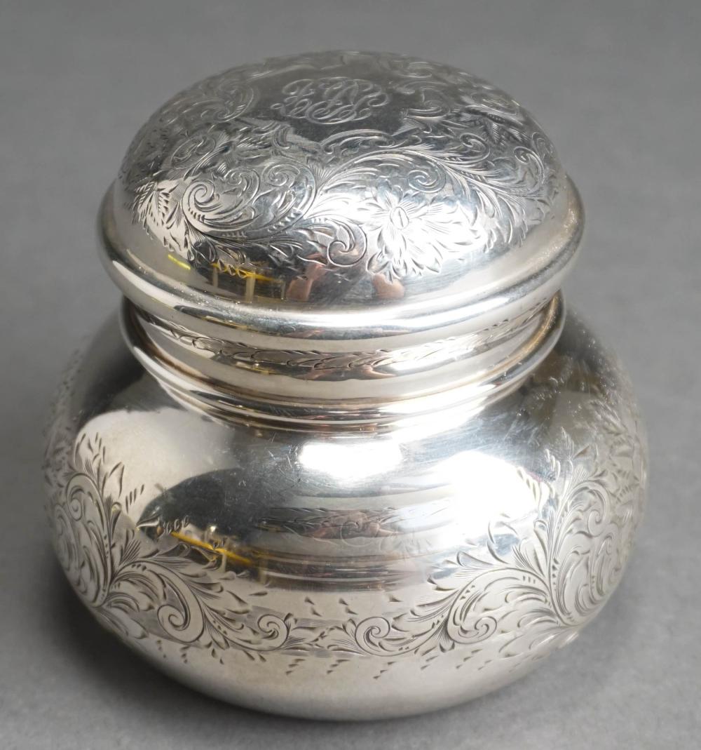 STIEFF CHASED STERLING SILVER DRESSER 32cce2