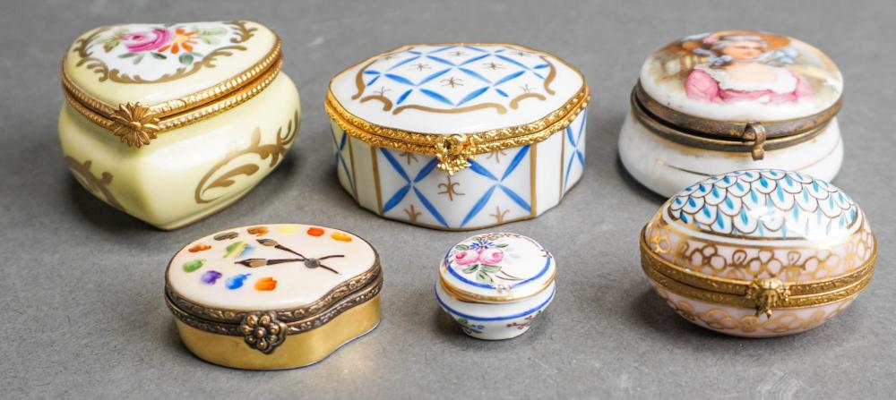 GROUP OF FIVE LIMOGES TYPE AND 32cd07