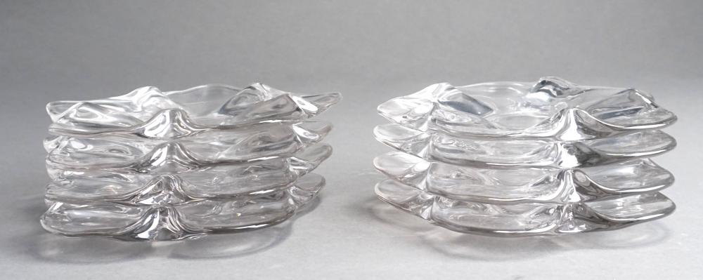 SET OF EIGHT BLOWN GLASS FLORIFORM OYSTER