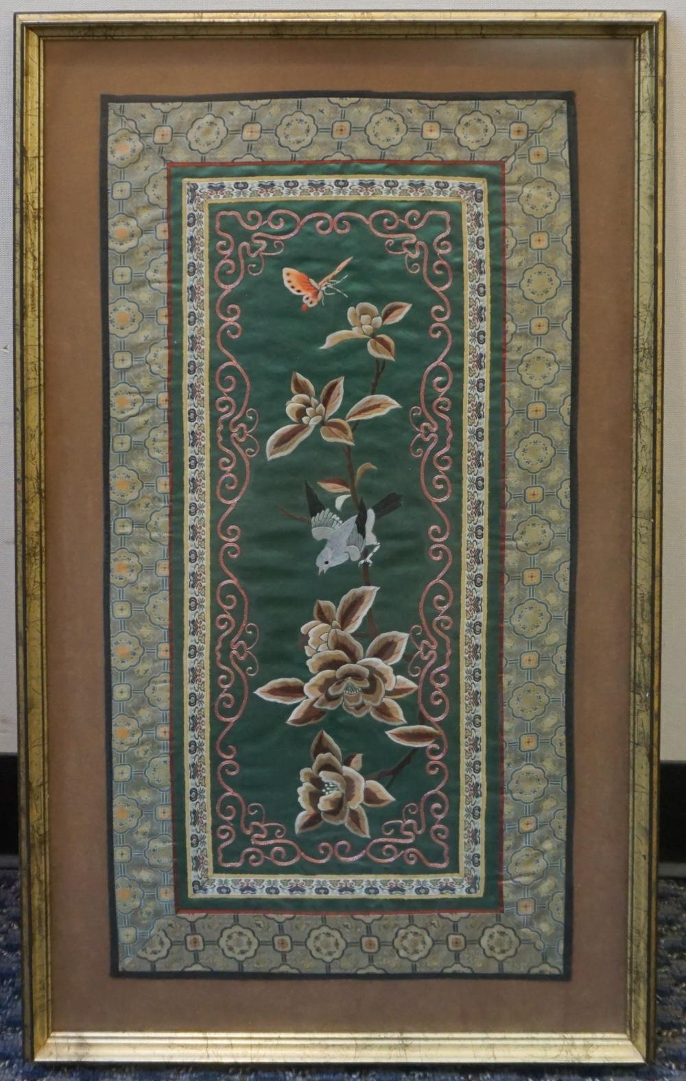 CHINESE EMBROIDERED SILK PANEL  32ced5