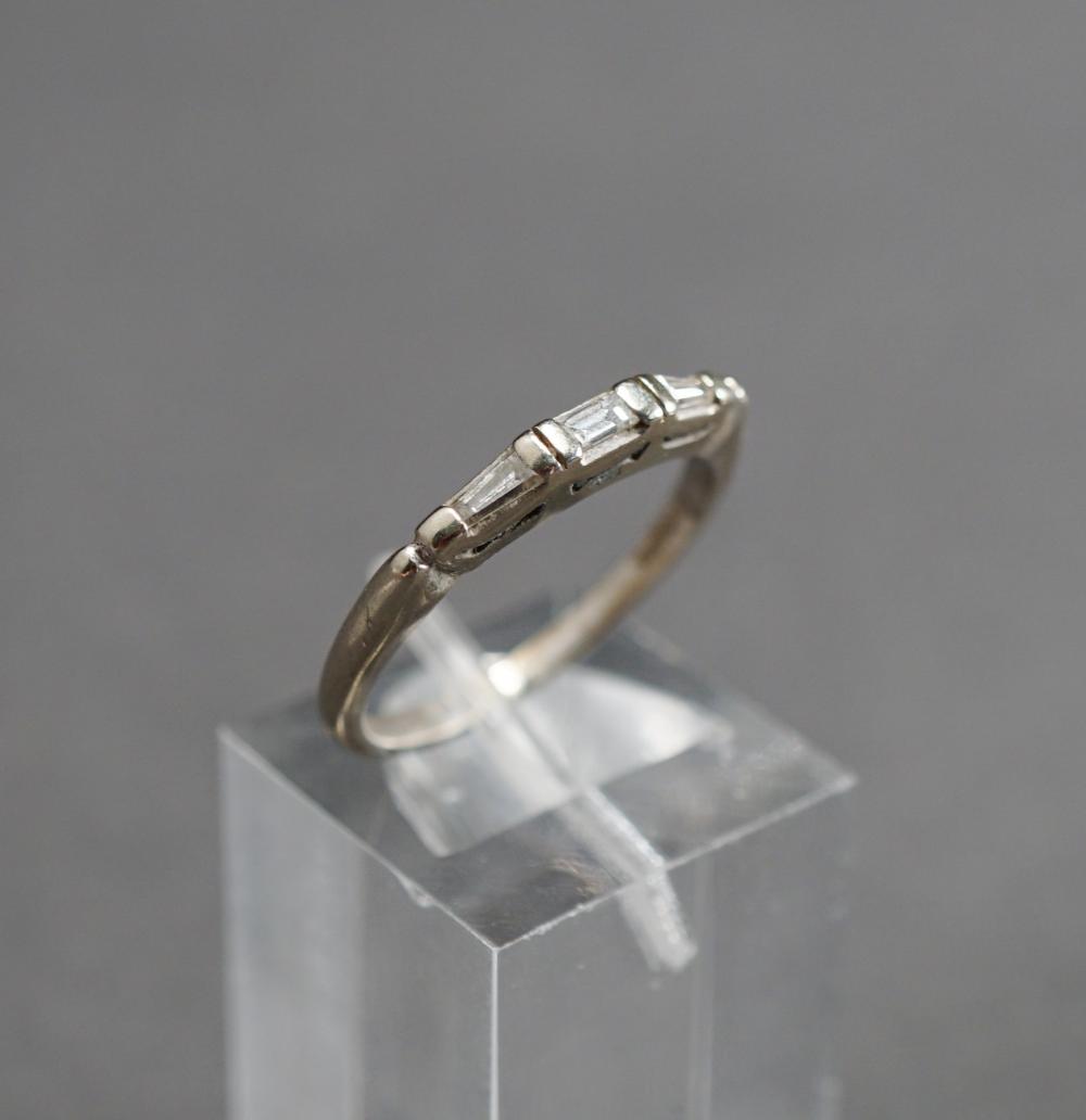 14-KARAT WHITE-GOLD DIAMOND BAND,