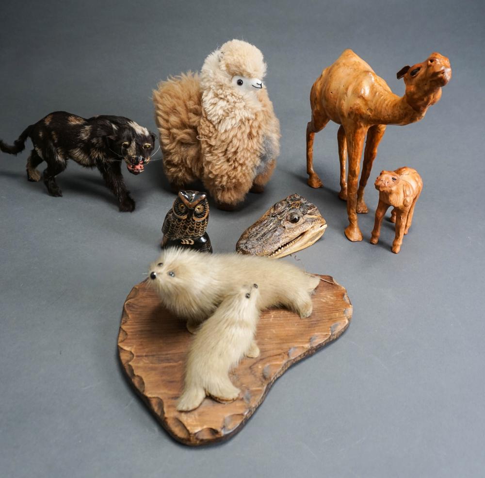 COLLECTION OF VARIOUS ANIMAL FIGURINESCollection
