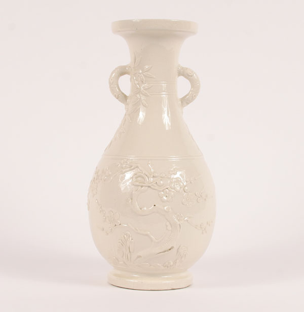 Blanc de chine vase Chinese ceramic 51119