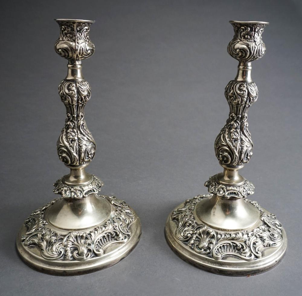 PAIR OF SILVER PLATE CANDLESTICKS  32ab01