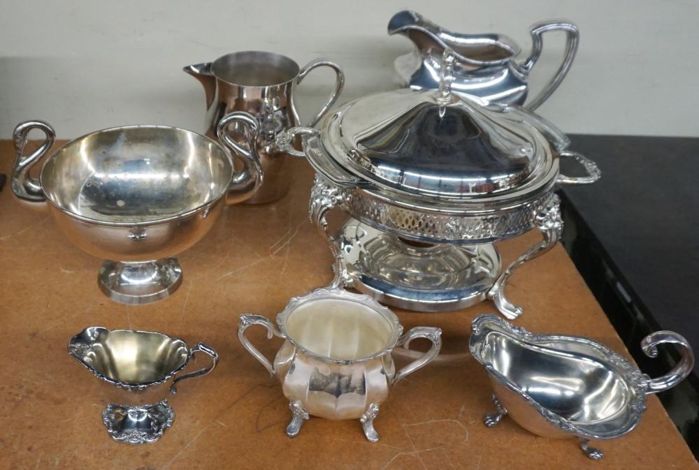 GROUP WITH ASSORTED SILVER PLATE 32ab87