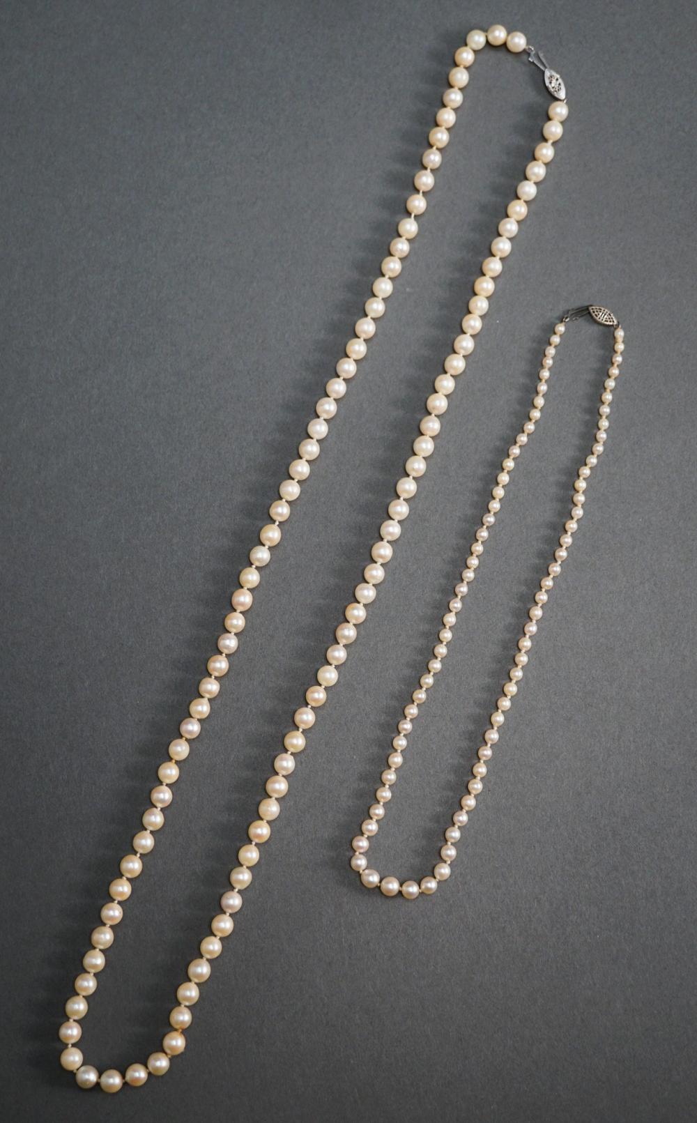 14 KARAT WHITE GOLD AND PEARL NECKLACE 32abdd