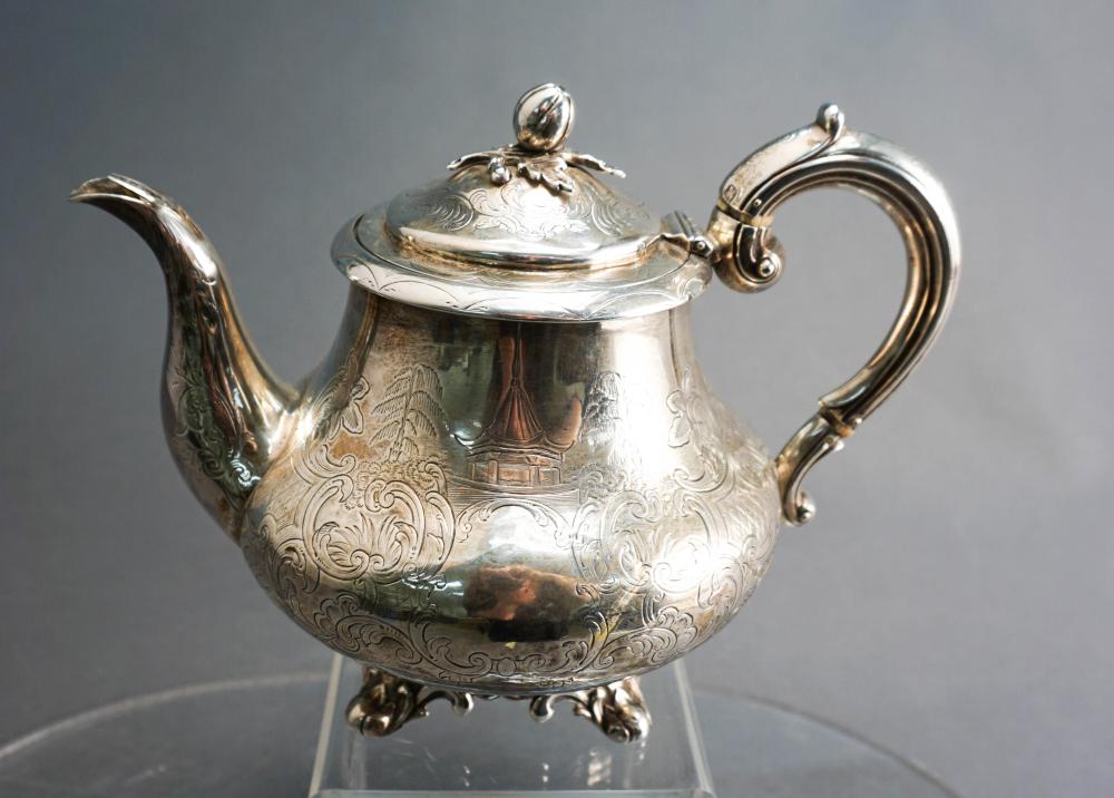 VICTORIAN SILVER TEAPOT LONDON 32ac11