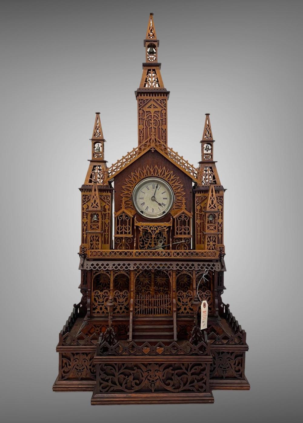 VICTORIAN OAK FRETWORK CATHEDRAL  32ad7e