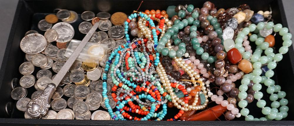 COLLECTION WITH BEAD JEWELRY, SMALL