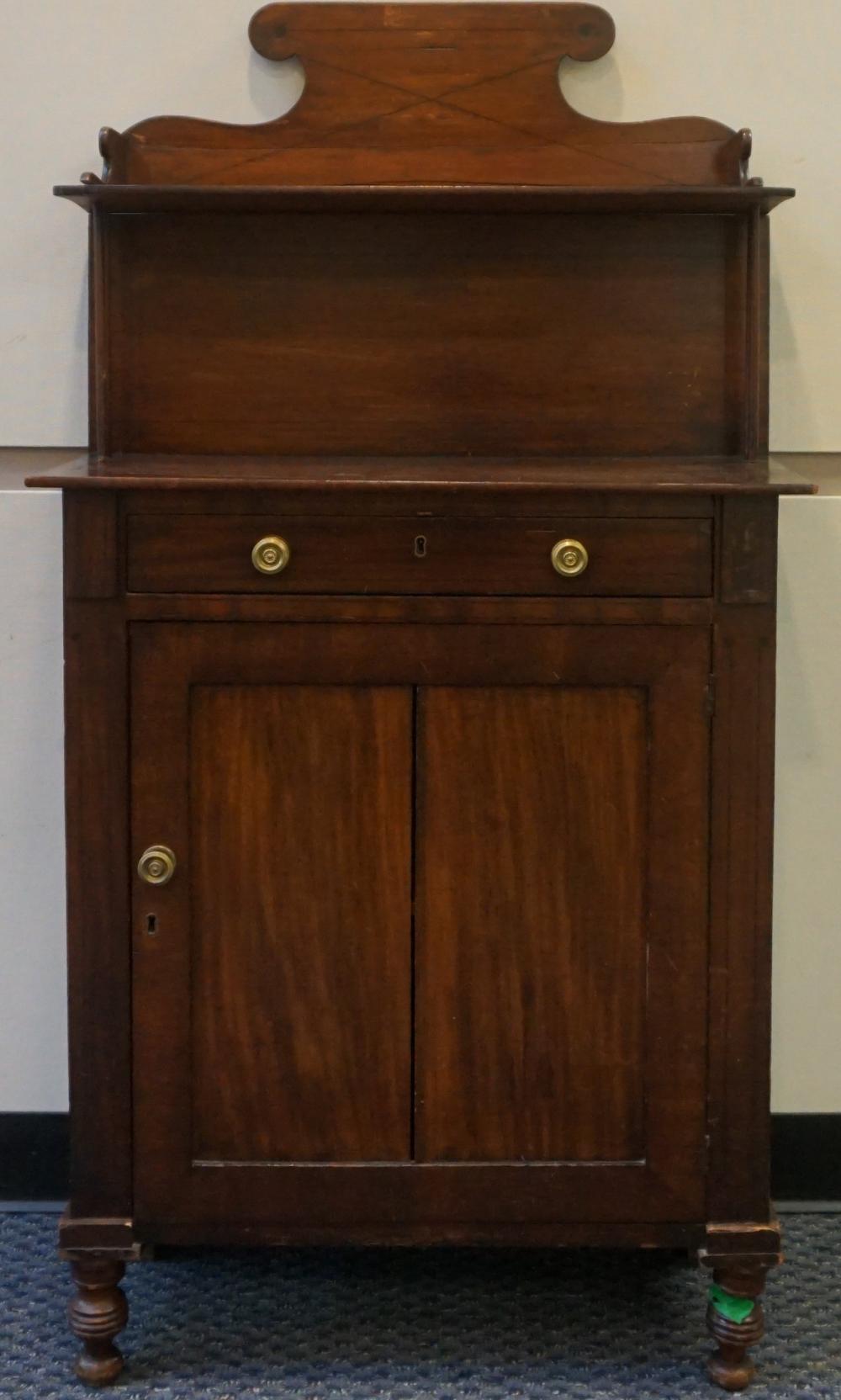 VICTORIAN MAHOGANY SIDE CABINET,