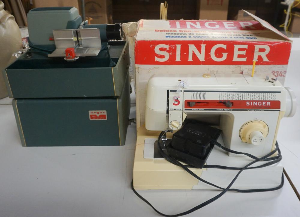 SINGER MODEL 3343C SEWING MACHINE WITH