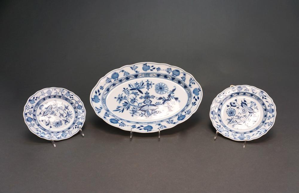 MEISSEN BLUE ONION PATTERN OVAL PLATTER