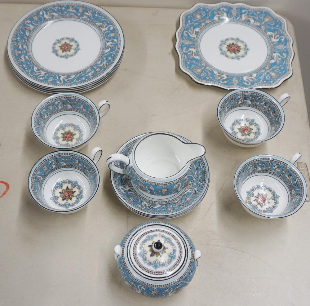 THIRTEEN WEDGWOOD BLUE FLORENTINE 32b13c