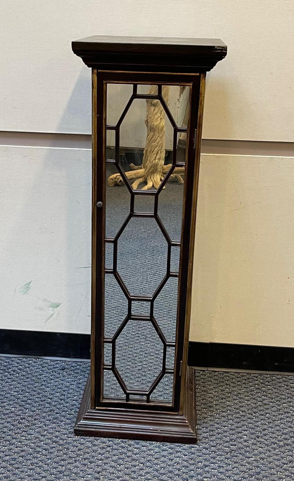 GEORGE III STYLE MIRRORED FRETWORK 32b15a