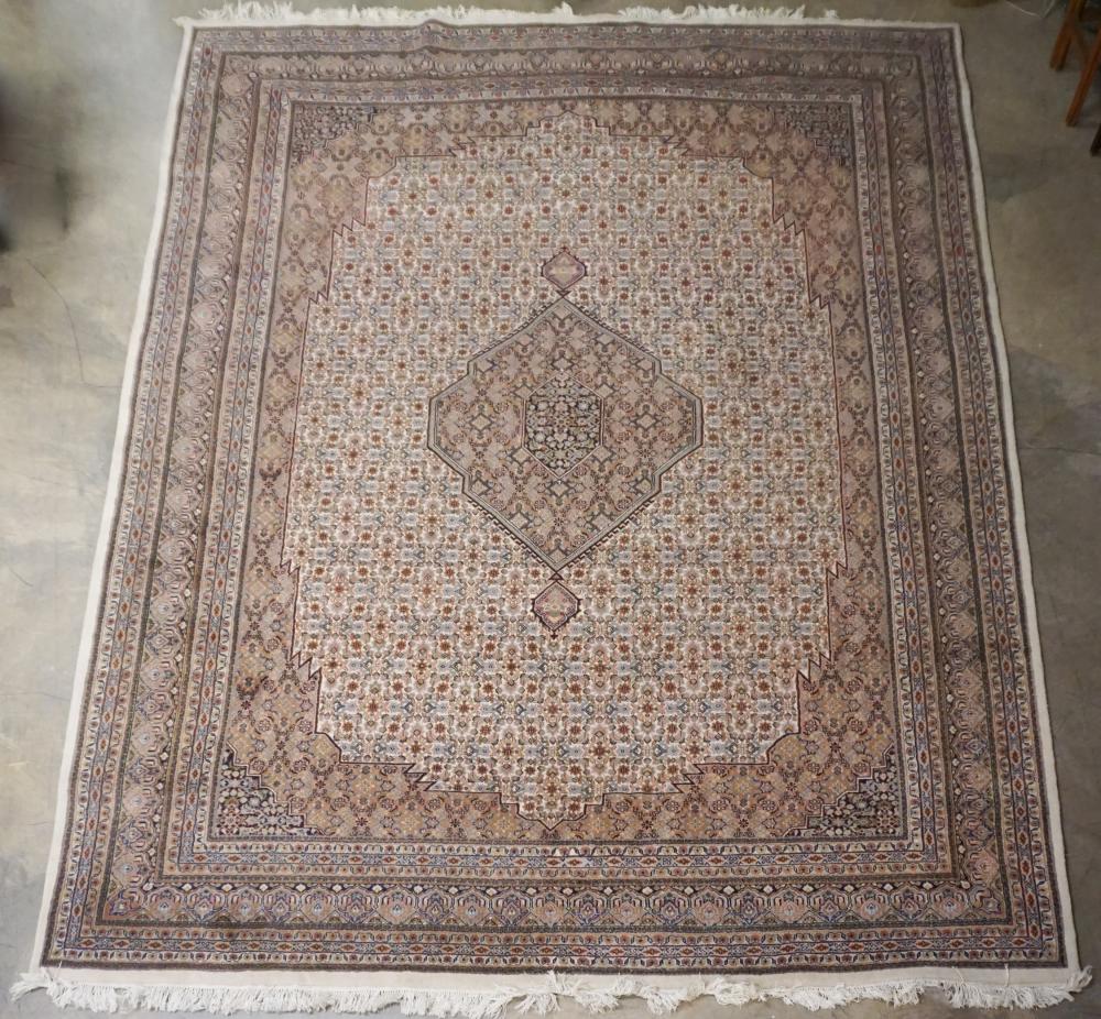 INDO TABRIZ RUG 13 FT X 9 FT 7 32b16d