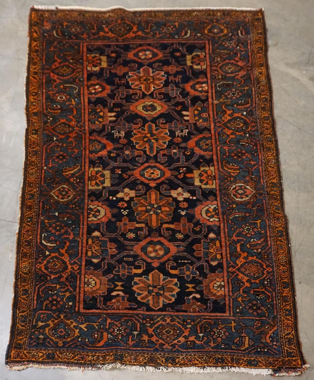 MAHAL RUG, APPROX 6 FT 10 IN X