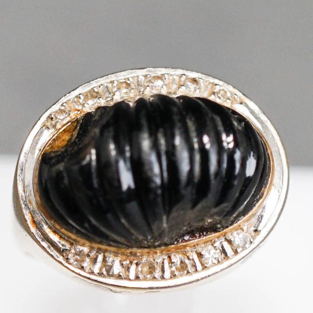 18 KARAT YELLOW GOLD BLACK ONYX 32b263