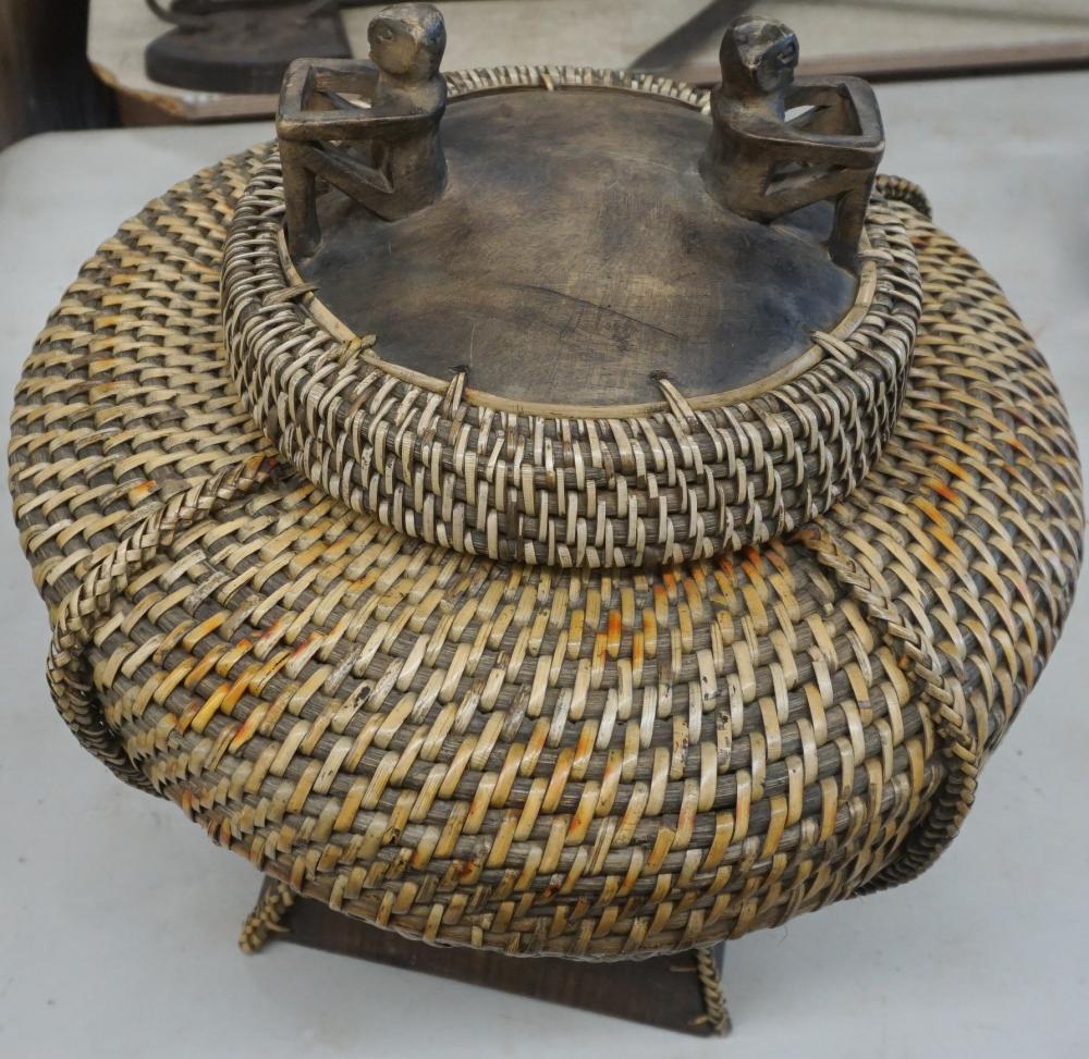 AFRICAN OR OCEANIC WICKER AND CARVED