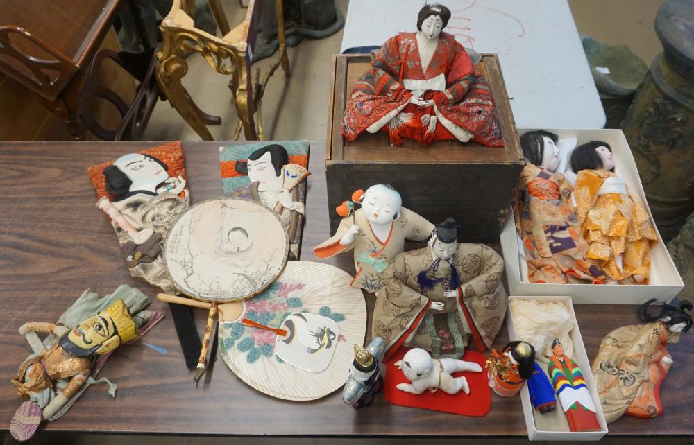 COLLECTION OF JAPANESE CLOTH AND