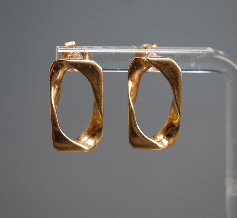 PAIR OF TESTED 14 KARAT YELLOW GOLD 32b4ad