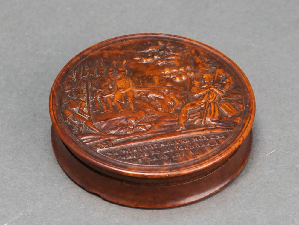 FRENCH CARVED WOOD ROUND PATCH