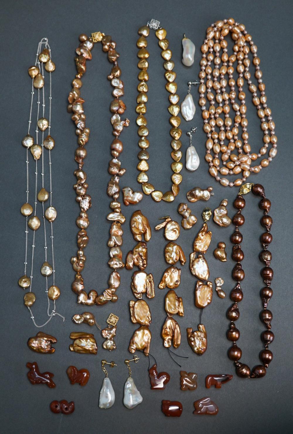 COLLECTION OF DYED BAROQUE PEARL