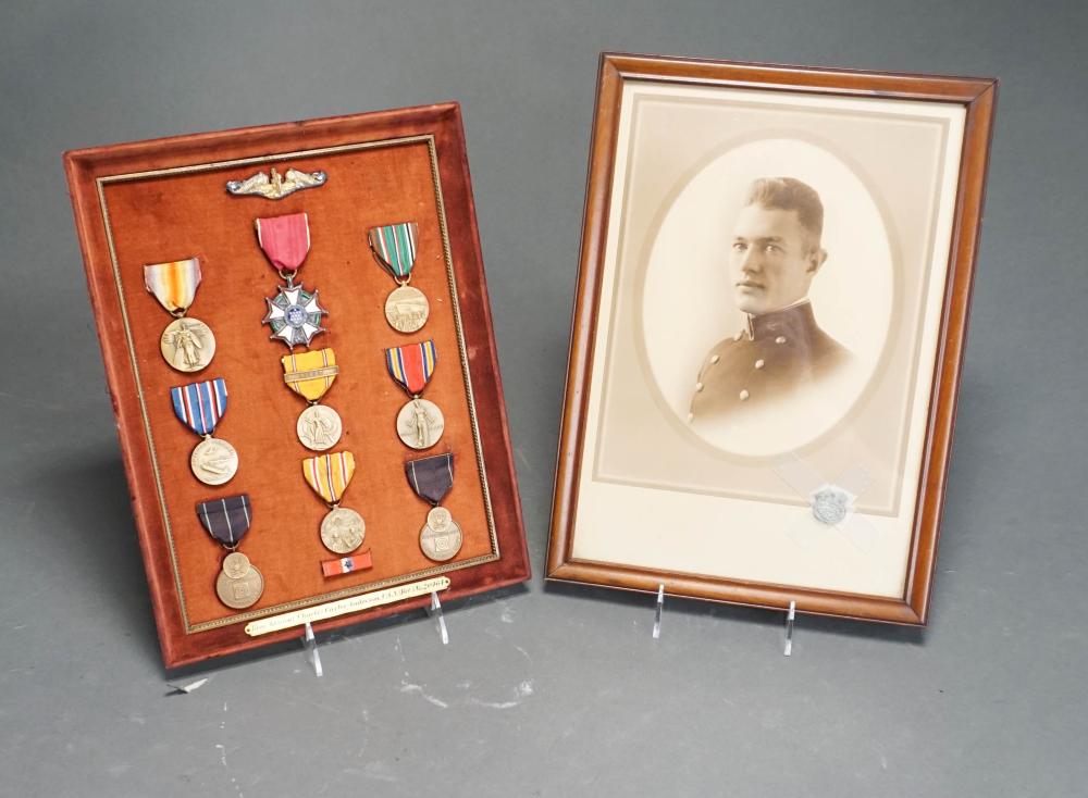 NINE MILITARY MEDALS CIRCA 1940 32b772