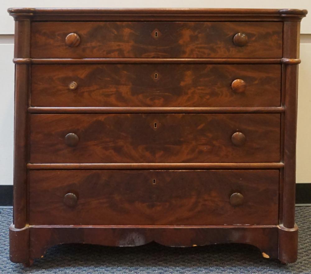 VICTORIAN MAHOGANY CHEST OF DRAWERS,