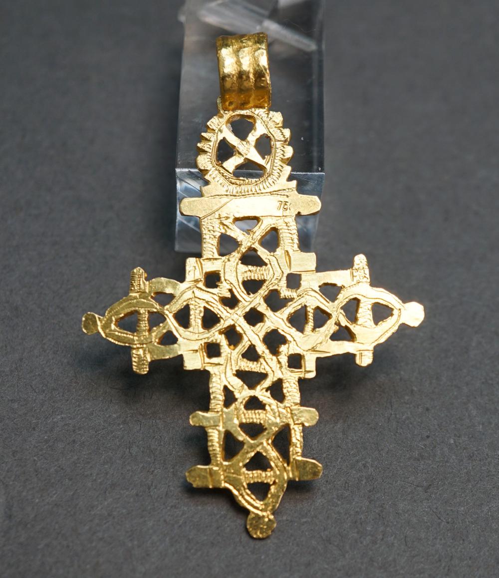 18 KARAT YELLOW GOLD CROSS PENDANT  32b82a