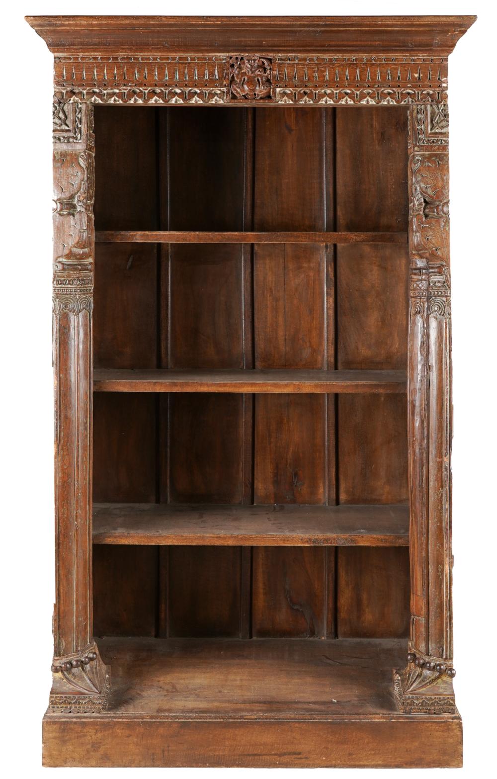 CARVED WOOD BOOKSHELFwith three 32dfce