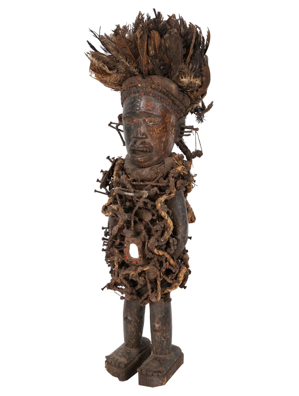 AFRICAN CARVED FETISH FIGUREwith 32e023