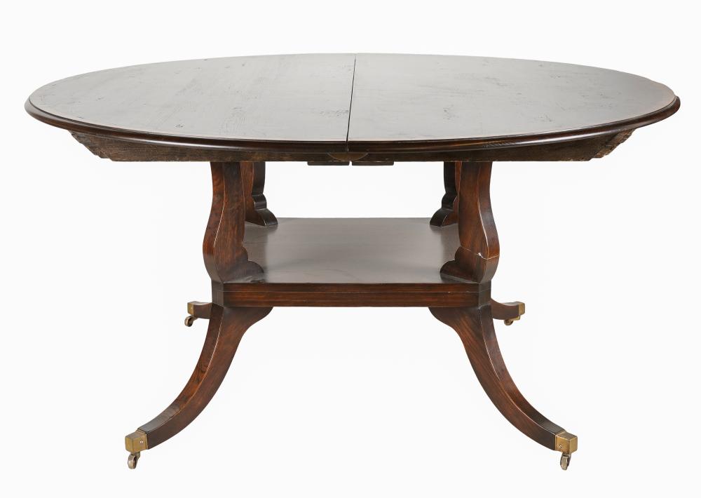 REGENCY STYLE MAHOGANY ROUND DINING