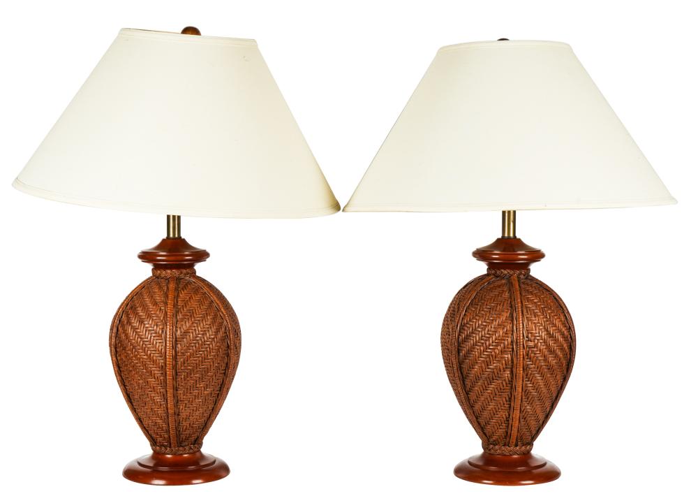 PAIR OF TOMMY BAHAMA TABLE LAMPSpainted