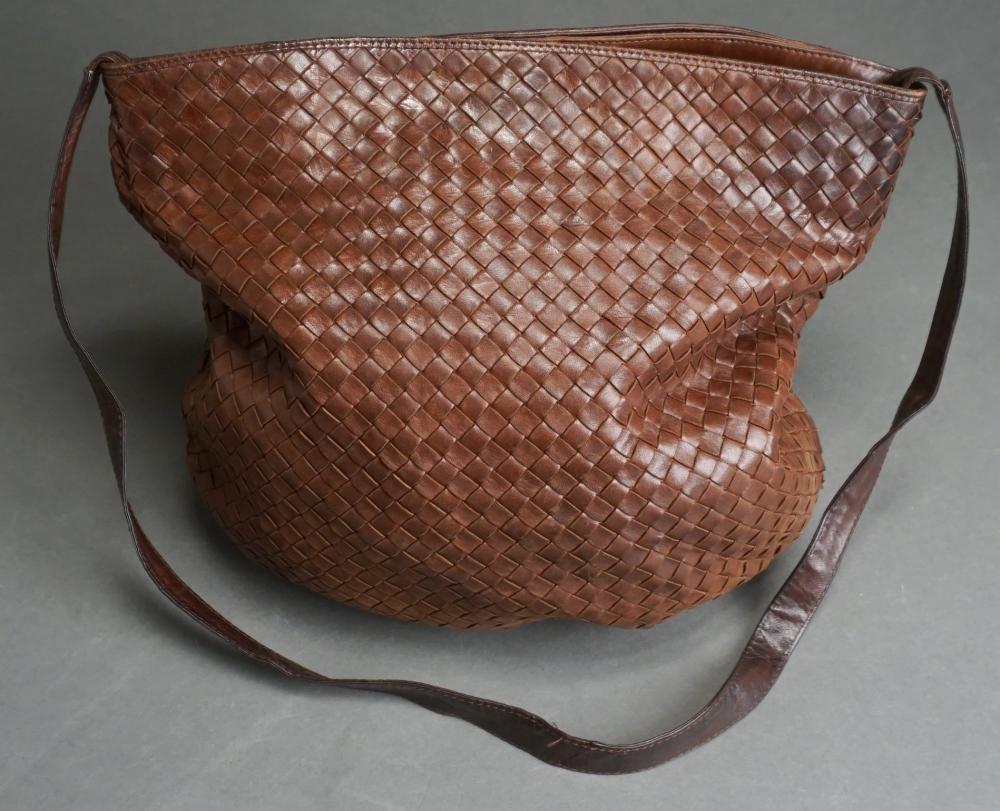 BOTTEGA VENETA BROWN INTRECCIATO 32e1a9