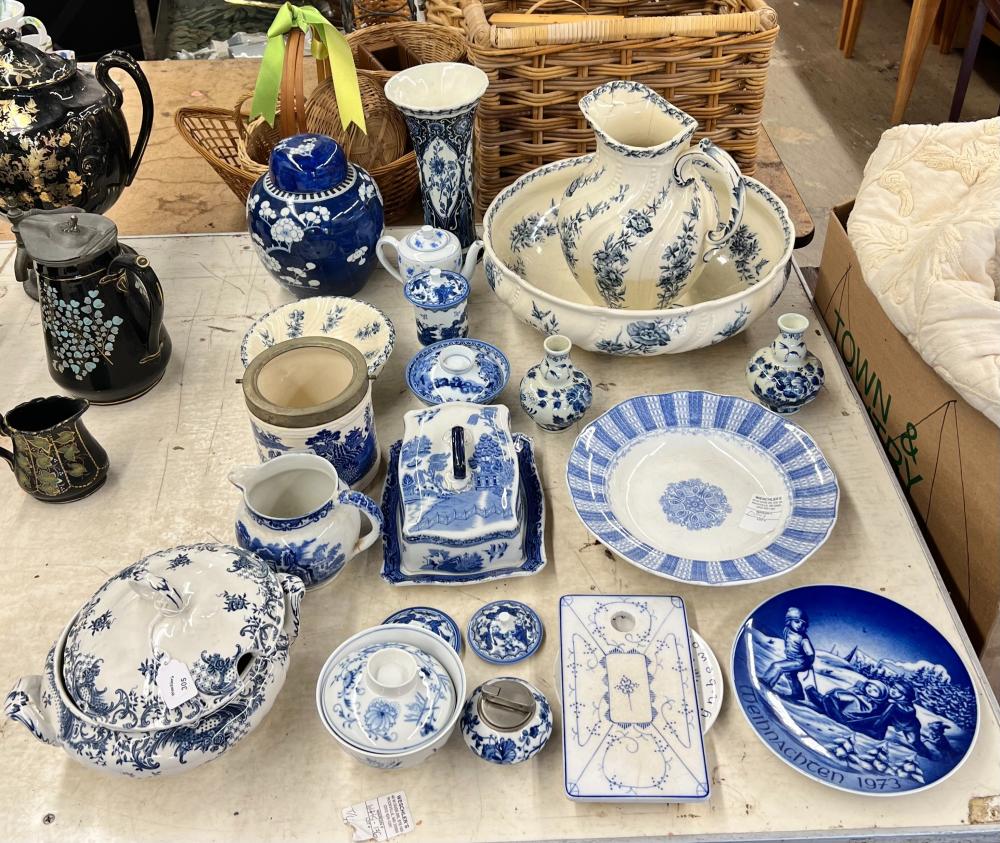 GROUP OF MOSTLY EUROPEAN BLUE AND