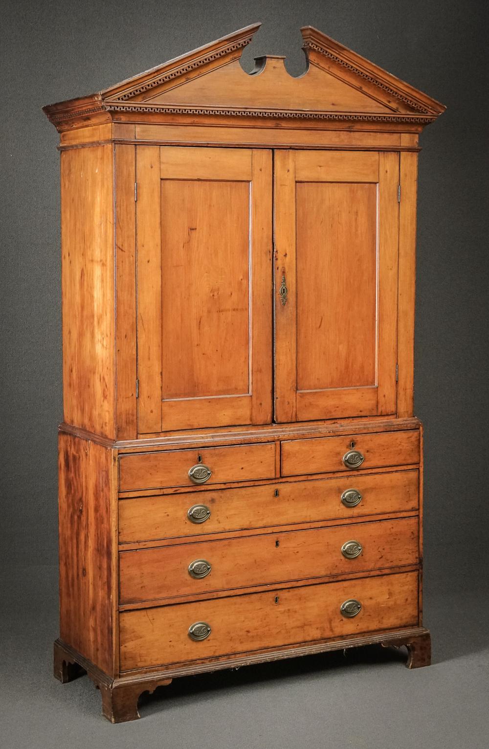 CHIPPENDALE CHERRY CABINET ON CHEST  32e31b