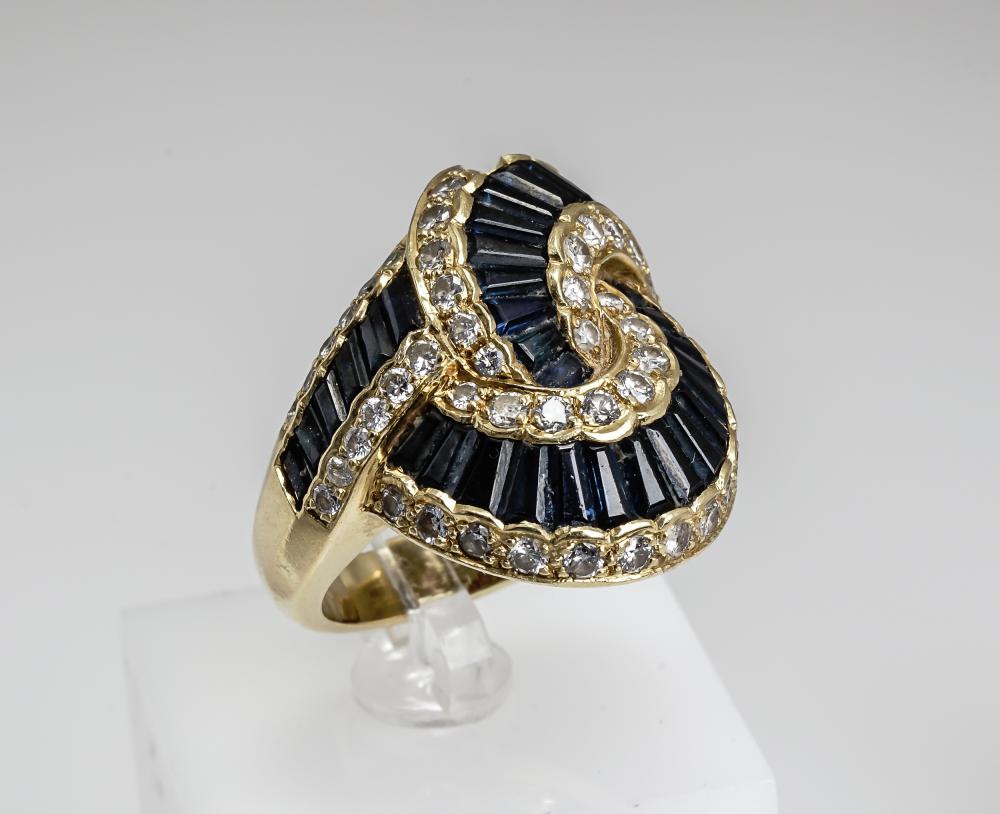 18 KARAT YELLOW GOLD BLUE SAPPHIRE 32e34d