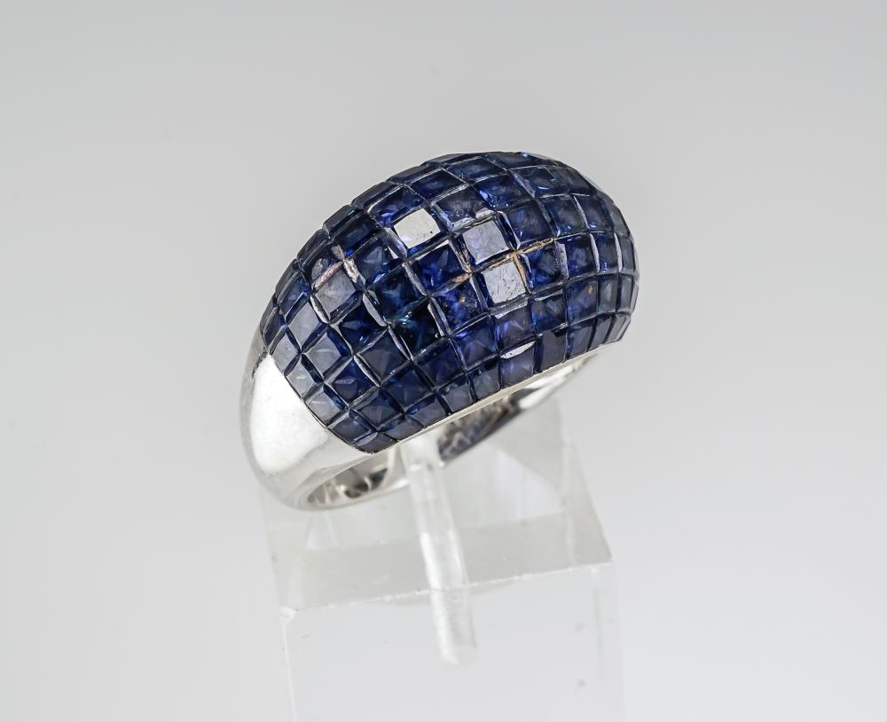 18 KARAT WHITE GOLD AND BLUE SAPPHIRE 32e34f