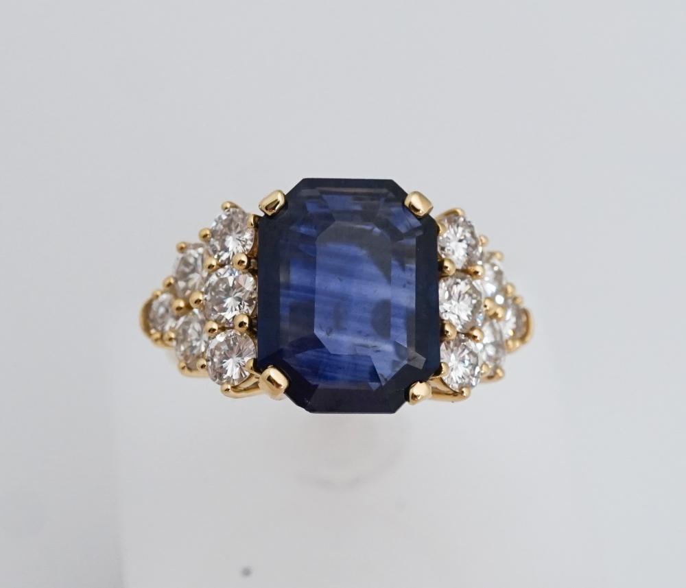 18 KARAT YELLOW GOLD BLUE SAPPHIRE 32e369