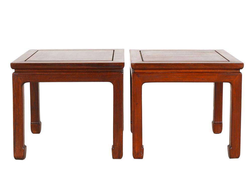 PAIR OF CHINESE SIDE TABLESeach 32e3fc