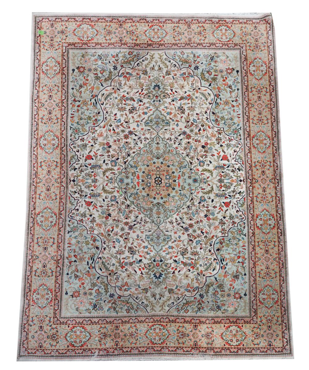 LARGE PERSIAN-STYLE RUGwool on cotton;