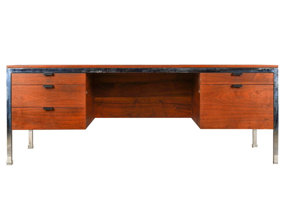 FLORENCE KNOLL EXECUTIVE DESKwalnut