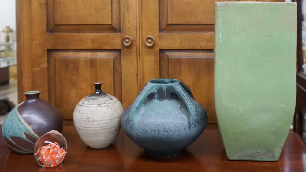 COLLECTION OF THREE GLAZED CERAMIC