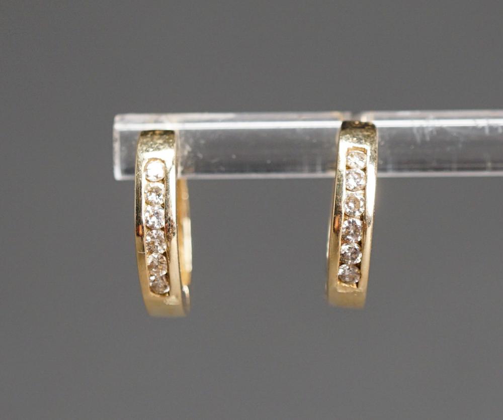 PAIR 14 KARAT YELLOW GOLD DIAMOND 32e70b